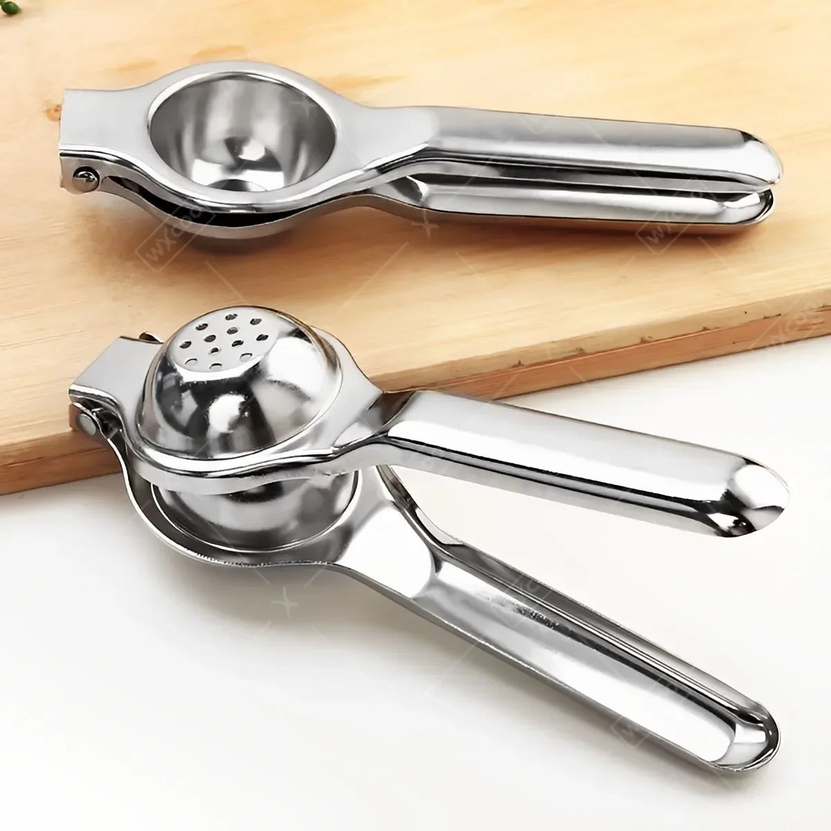 lemon squeezer